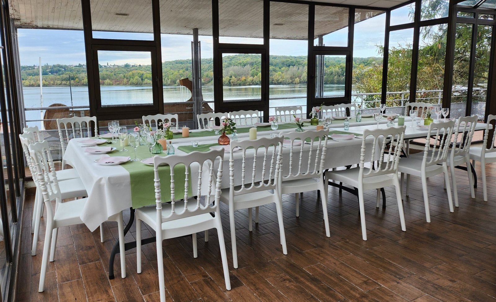 Salle du Grand Lac - veranda